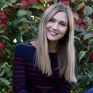 Meet your Posher, Michaela